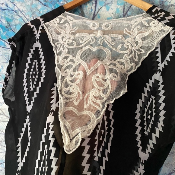 Aztec Sheer Lace Back Top - Picture 6 of 8
